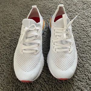 Nike Epic react flyknit 2 women’s running shoe